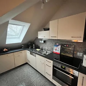 Apartament Am Grossen Garten, Drezno